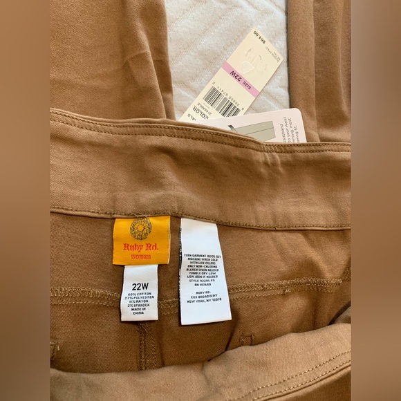 NWT Ruby Rd. Women Classic Stretch Twill Pants Warm Caramel Brown Plus‎ Size 22W - Picture 3 of 6